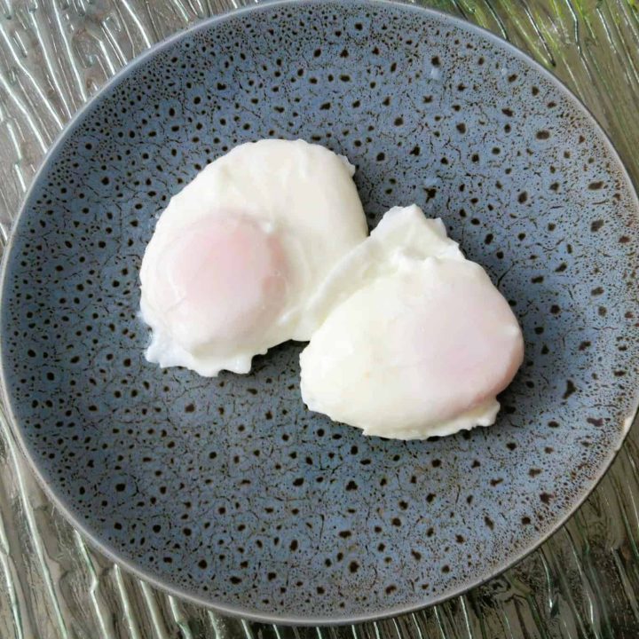 Cafe Style Poached Eggs