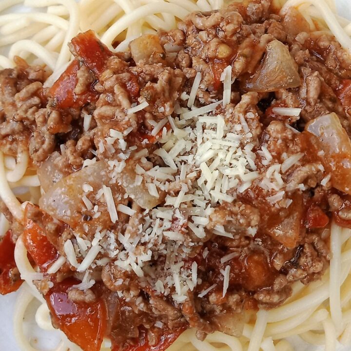 Spaghetti Bolognese with Fresh Tomatoes